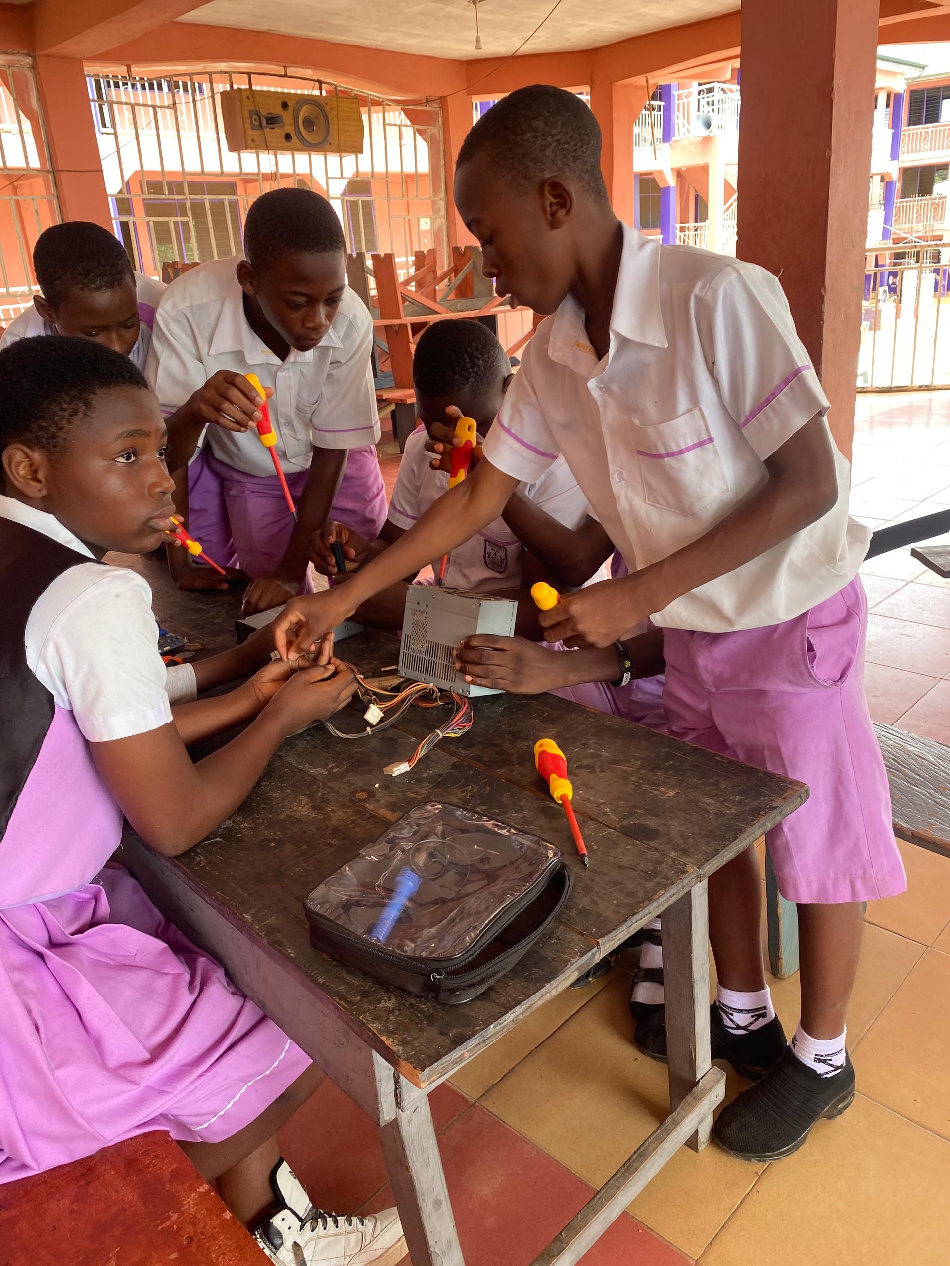 Computing Lesson - JHS 1-22